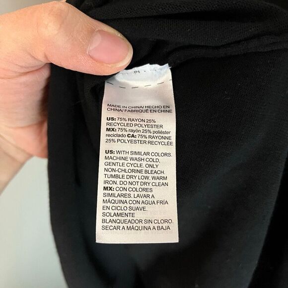 Chicos v neck black sweater with rhinestones on sleeve size Large Chicos size 2 - Picture 8 of 9